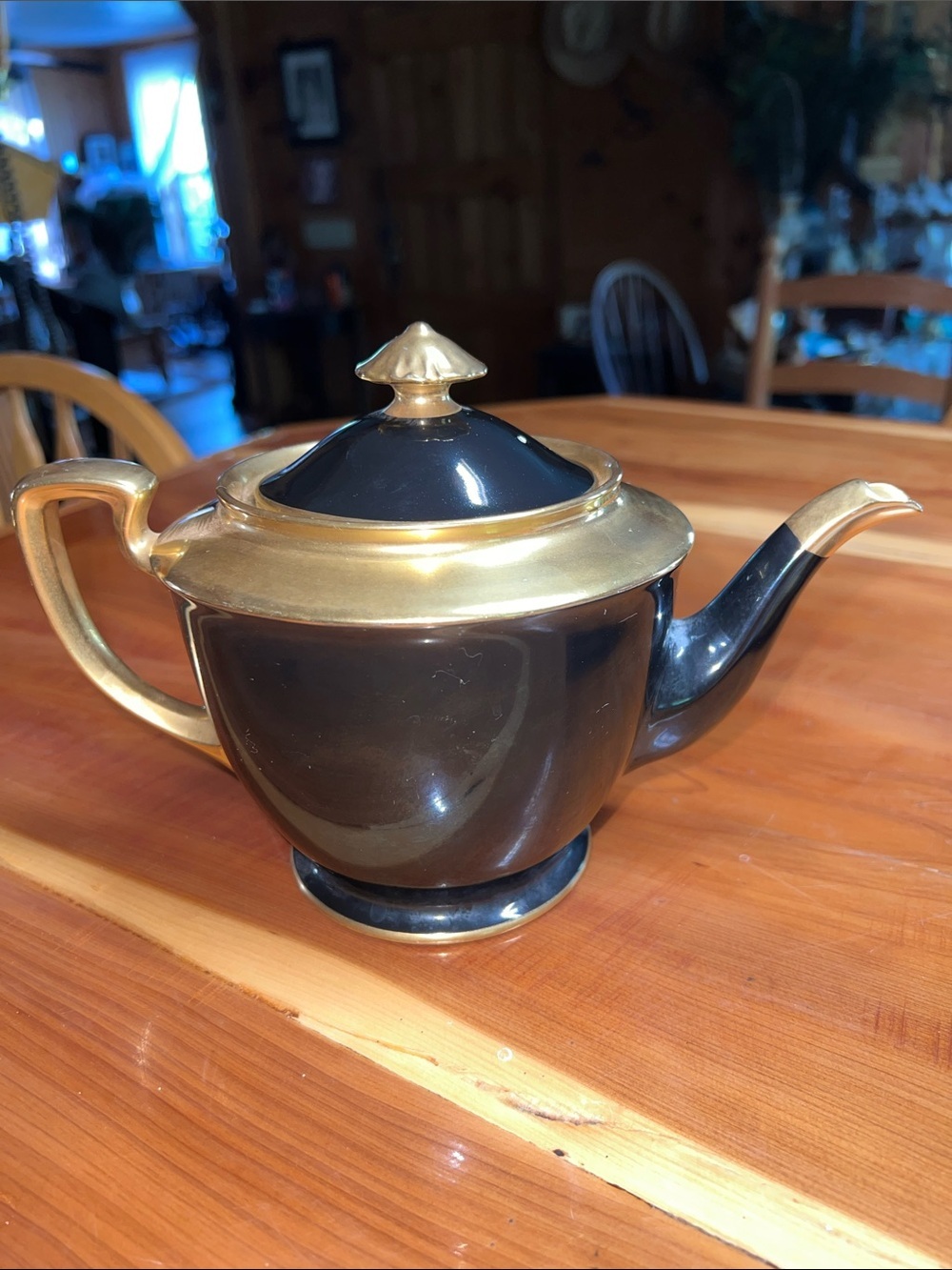 Vintage Noritake Art Deco Black and Gold Ceramic Teapot with Metallic Accents - Picture 3 of 9